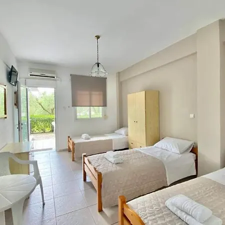 Halkidiki Greek Pride San Giorgio 酒店 *